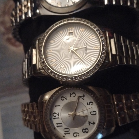 Ladies Watch Lot - Picture 4 of 5